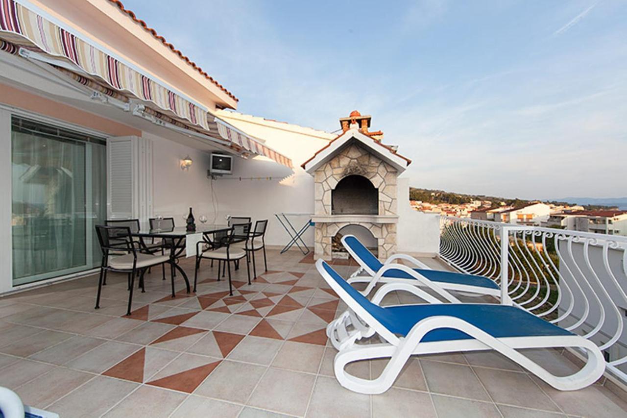 Apartments Zorica Tučepi Екстериор снимка