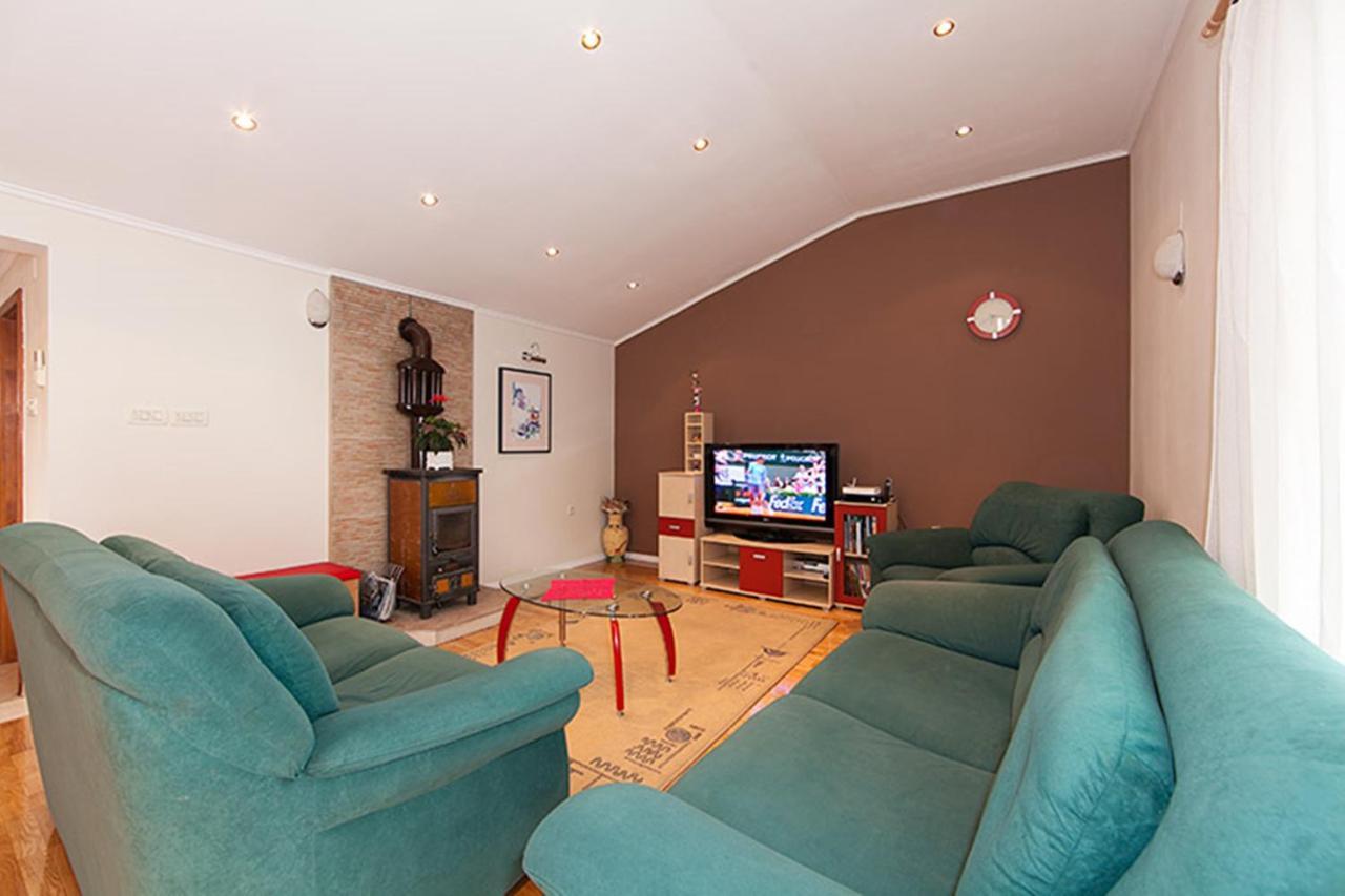 Apartments Zorica Tučepi Екстериор снимка