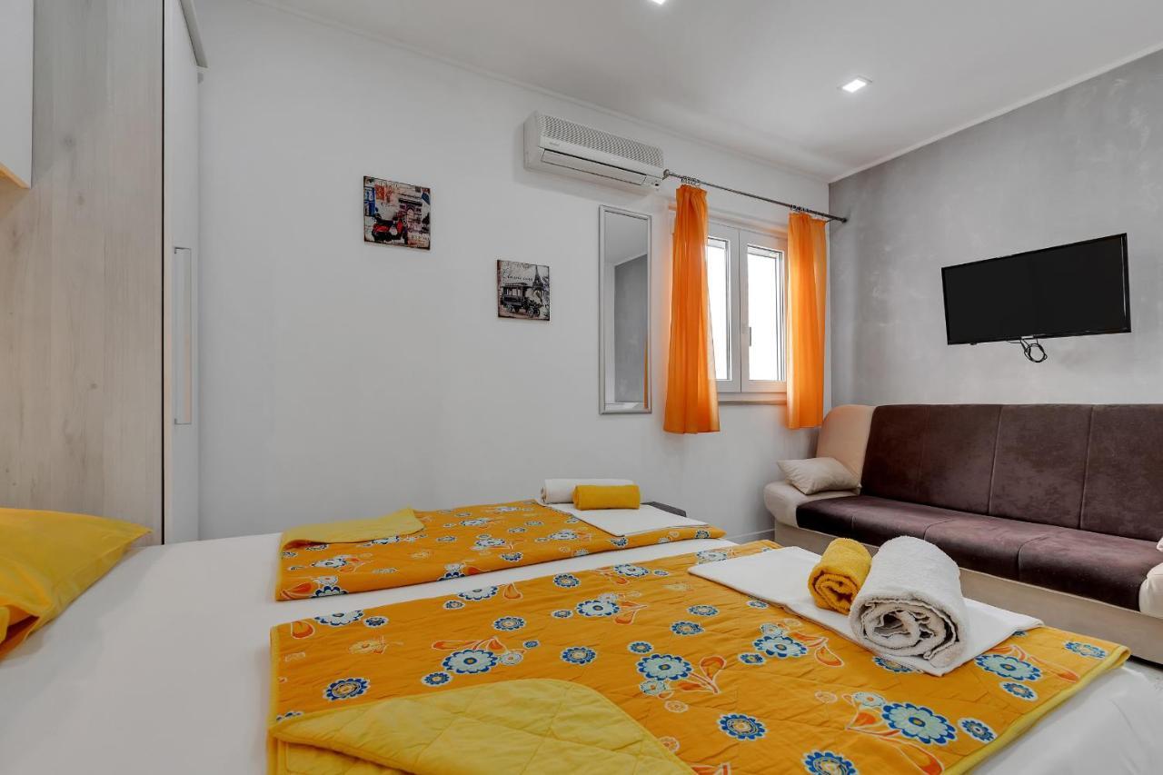 Apartments Zorica Tučepi Екстериор снимка