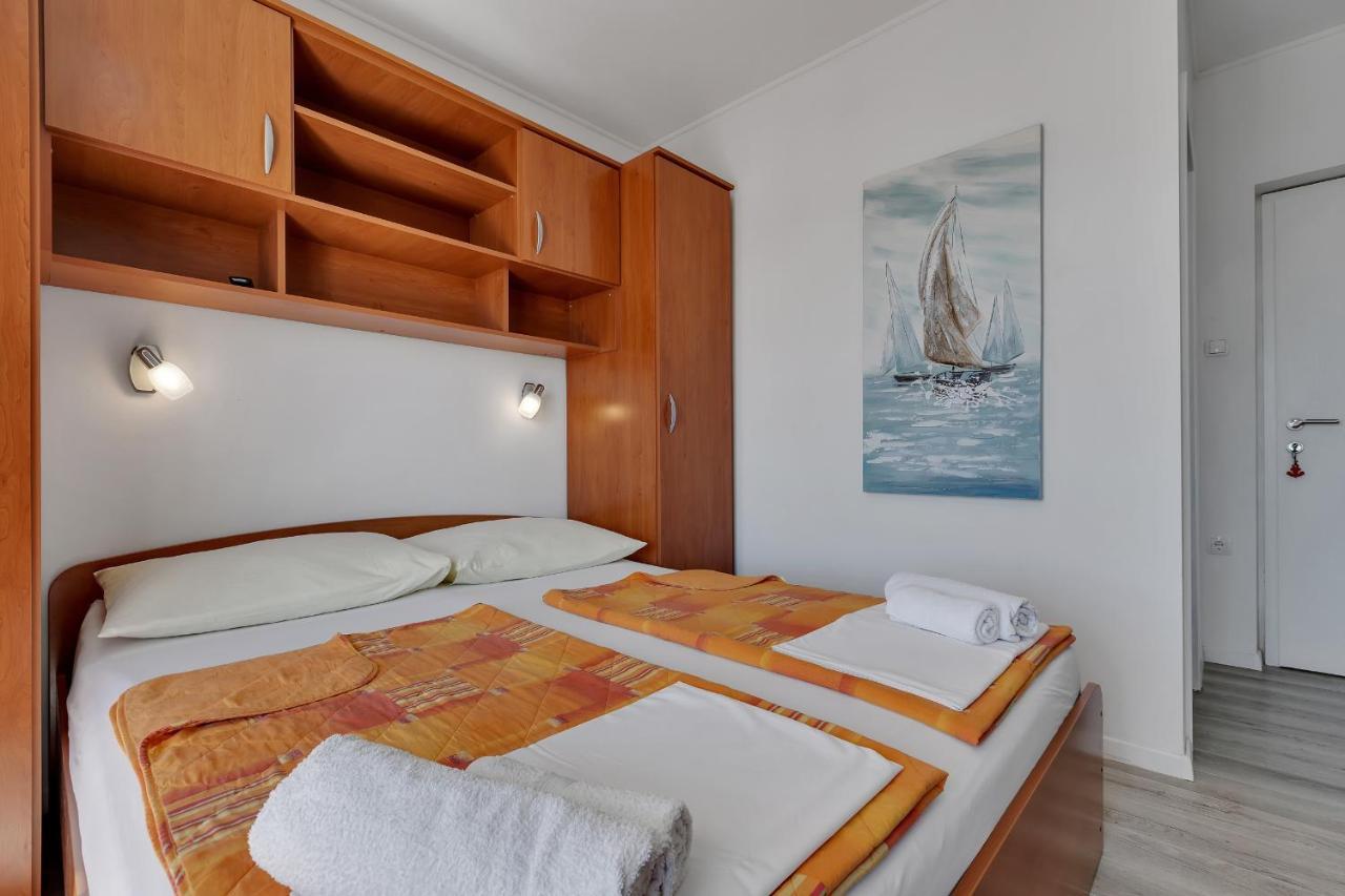 Apartments Zorica Tučepi Екстериор снимка