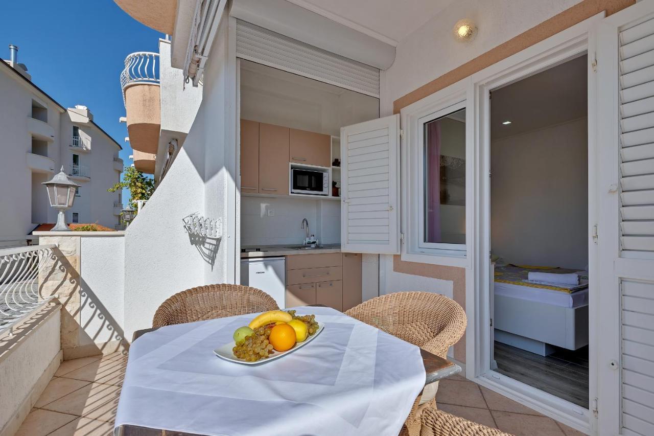Apartments Zorica Tučepi Екстериор снимка
