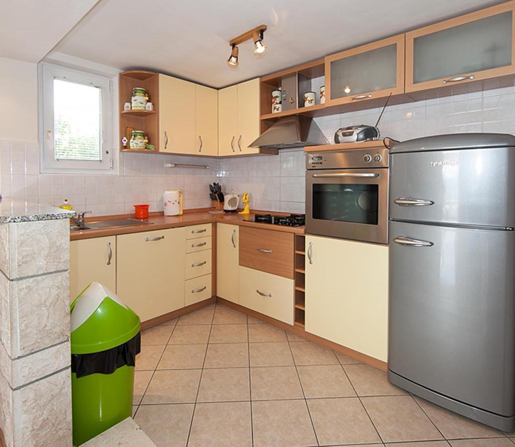 Apartments Zorica Tučepi Екстериор снимка
