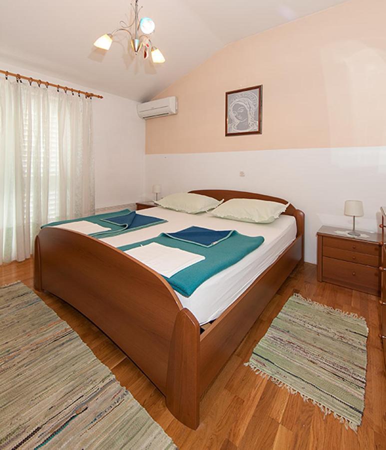 Apartments Zorica Tučepi Екстериор снимка